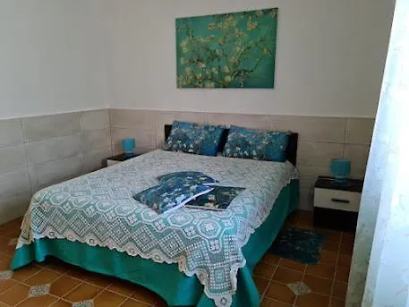 Villa Lilium Bari 0*,  İtalya