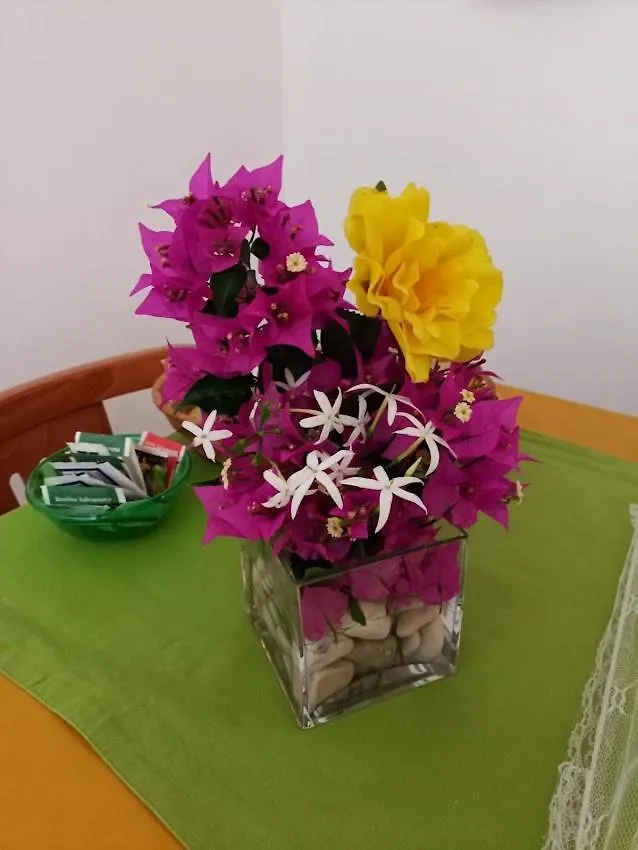 Villa Lilium Bari 0*,