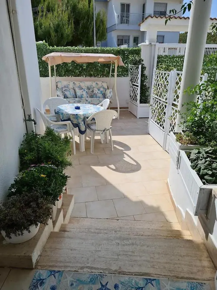 Villa Lilium Bari 0*,  İtalya